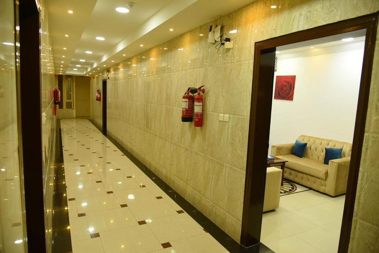 شقق جنان المفروشة Jenaan Apartments Najran Esterno foto